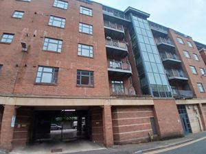 Photo 6- click for photo gallery